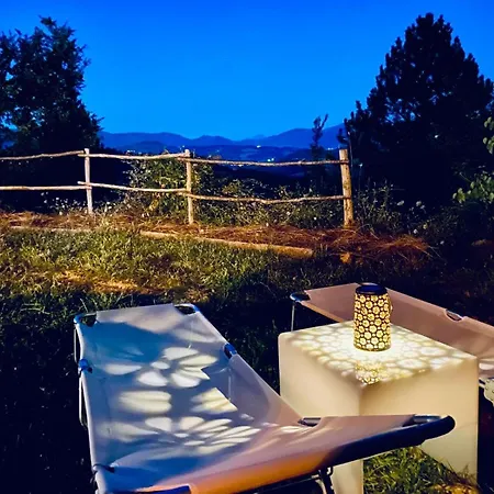 Ina Maka - Con Giardino Immerso Nel Feriehus Gubbio